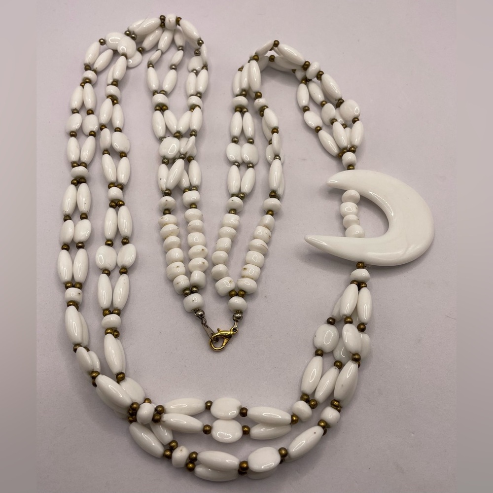 Vintage 1970’s Multi Strand White Acrylic Beaded Necklace Large Crescent Moon - Picture 1 of 6